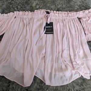 BNWT Off The Shoulder Blouse